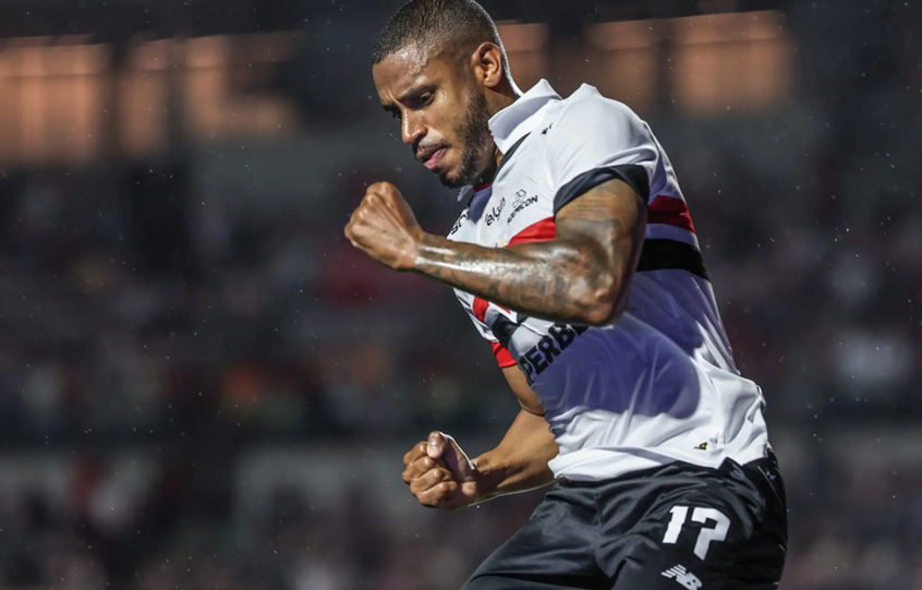 São Paulo vence São Bernardo e garante mando na decisão do Paulistão