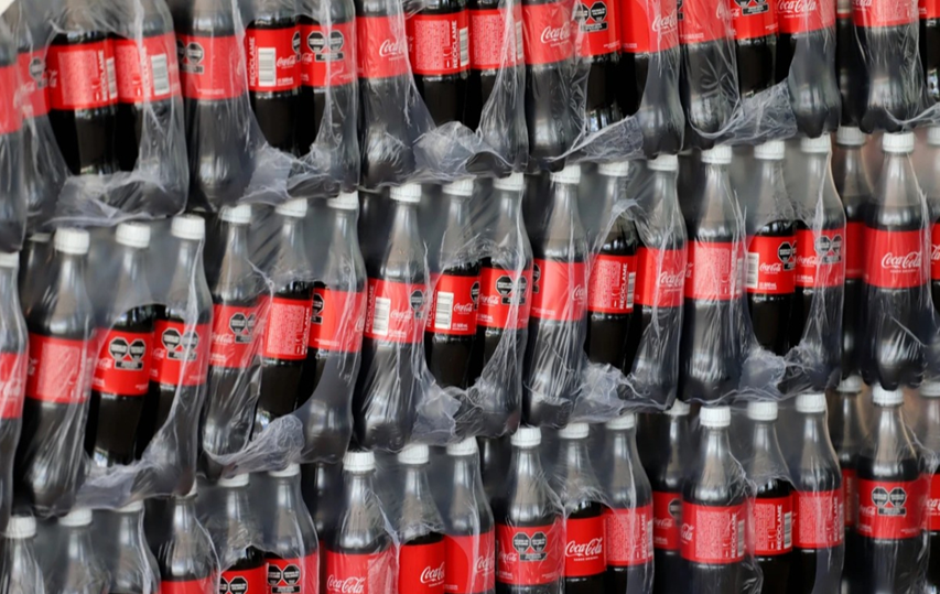 Coca-Cola anuncia mudança na fórmula nos Estados Unidos após pressão de Trump