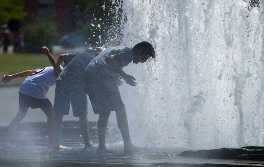 Onda de calor na Europa já deixa ao menos oito mortos